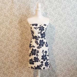 Adorable Blue/White Floral Strapless Mini …